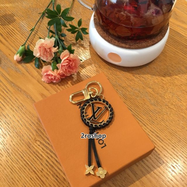 LV 키링