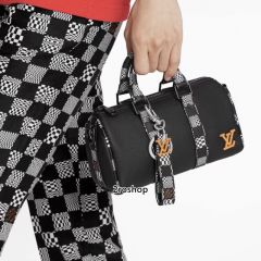 LV 키링