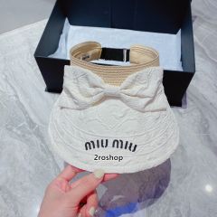 MIUMIU 모자