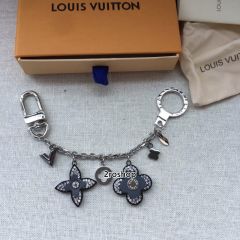 LV 키링