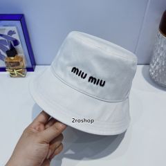 MIUMIU 모자