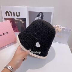 MIUMIU 모자
