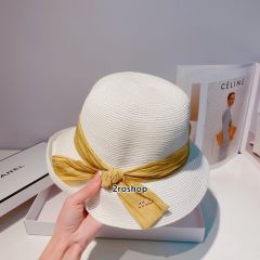 MIUMIU 모자