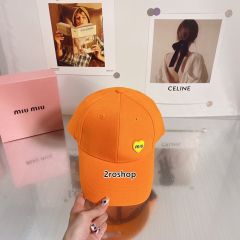 MIUMIU 모자