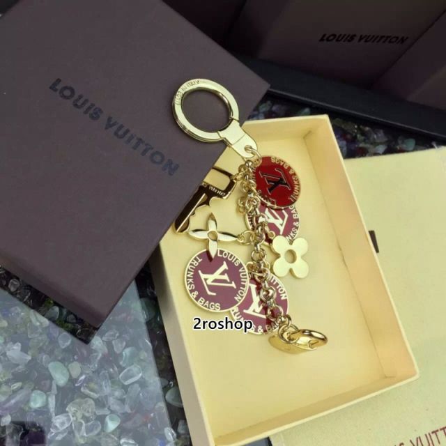 LV 키링