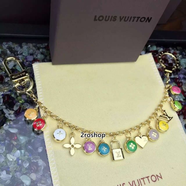 LV 키링