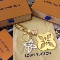 LV 키링