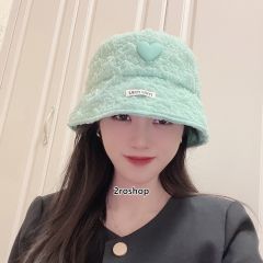 MIUMIU 모자