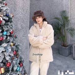 MIUMIU 모자