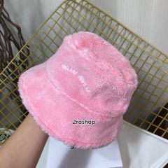 MIUMIU 모자