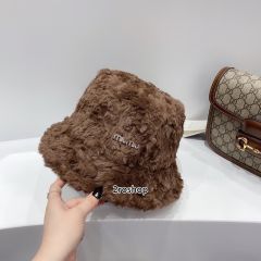 MIUMIU 모자