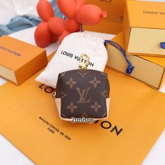 LV 키링