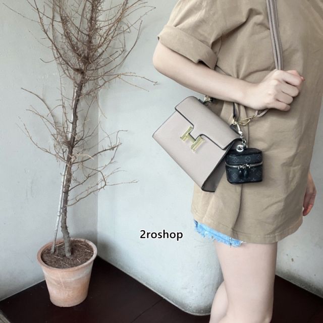 LV 키링
