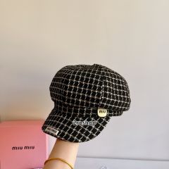 MIUMIU 모자