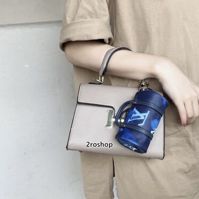 LV 키링