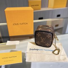 LV 키링