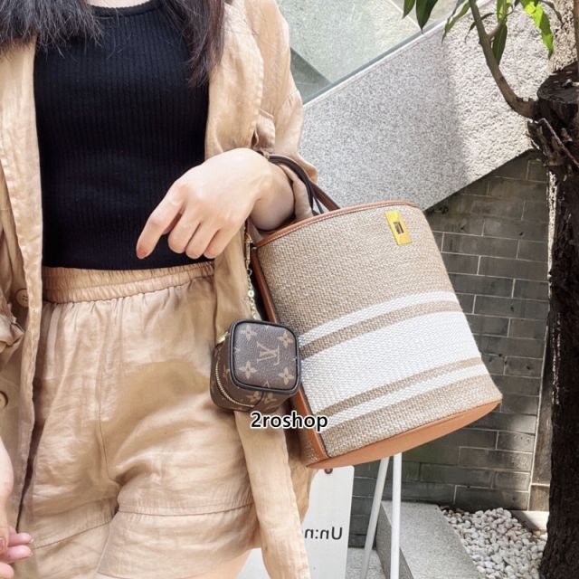 LV 키링