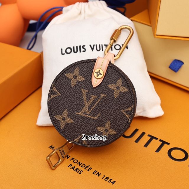 LV 키링
