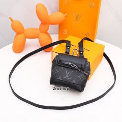 LV 키링