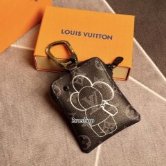 LV 키링