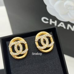 CHANEL 피어싱