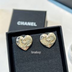 CHANEL 피어싱