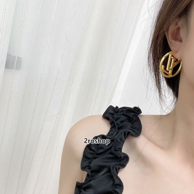 LV 귀걸이
