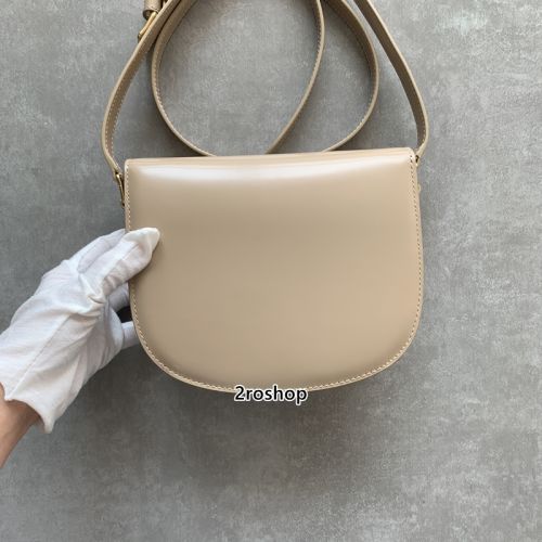 셀린느트리오페틴베사체백