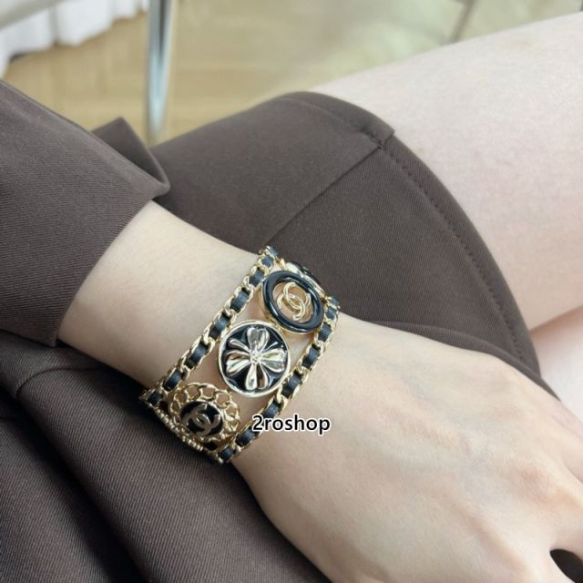 CHANEL 팔찌