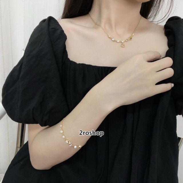 DIOR 목걸이