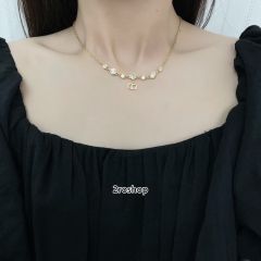 DIOR 목걸이