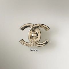 CHANEL 브로치