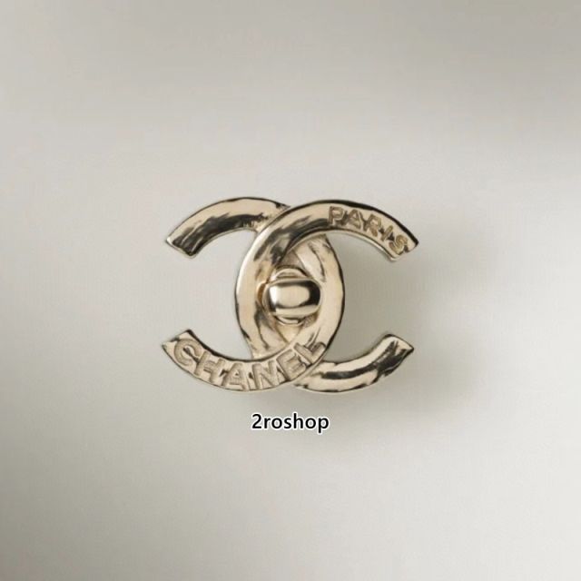 CHANEL 브로치