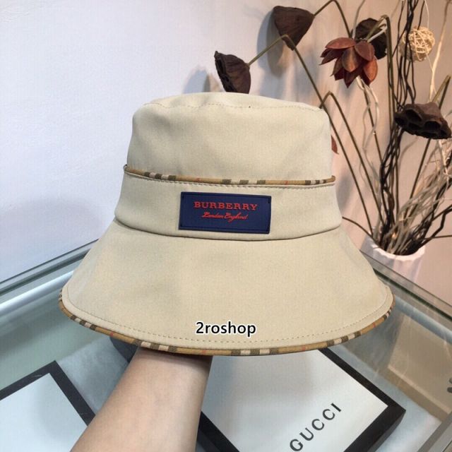 BURBERRY모자