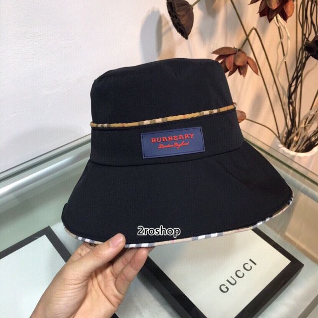 BURBERRY모자