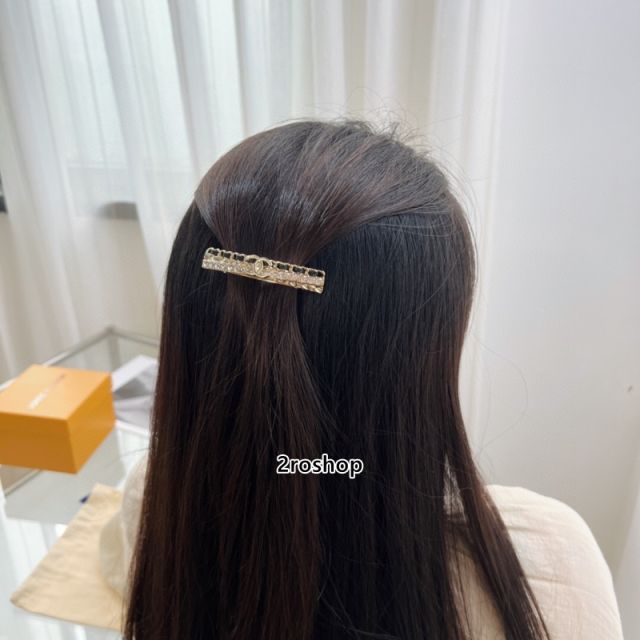 CHANEL 헤어핀