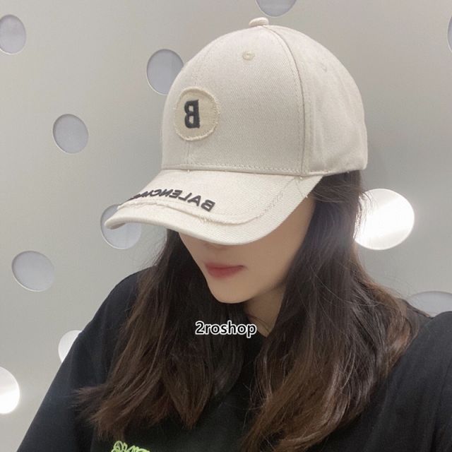Balenciaga 모자