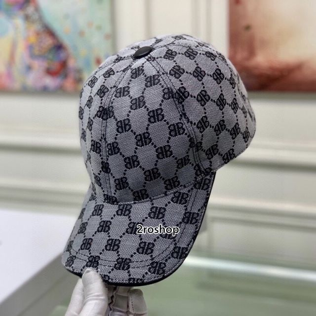 Balenciaga 모자