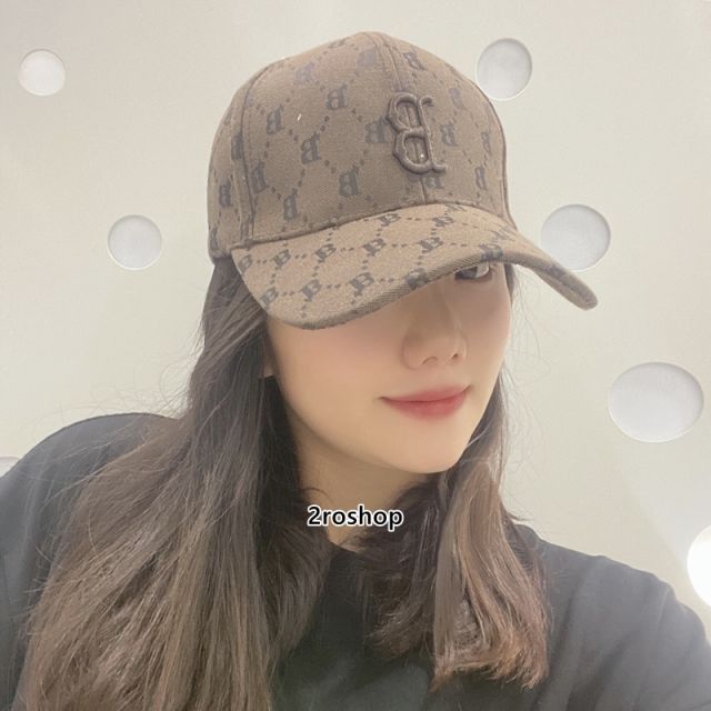 Balenciaga 모자