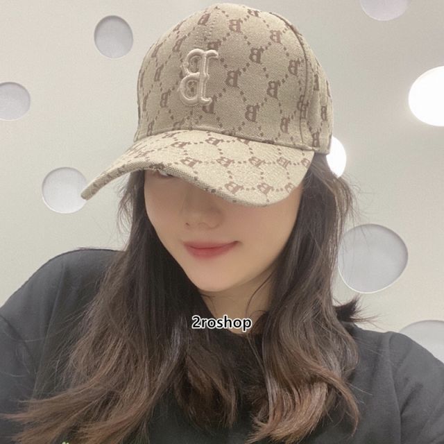 Balenciaga 모자