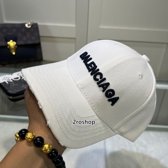 Balenciaga 모자