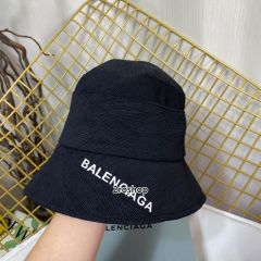 Balenciaga 모자