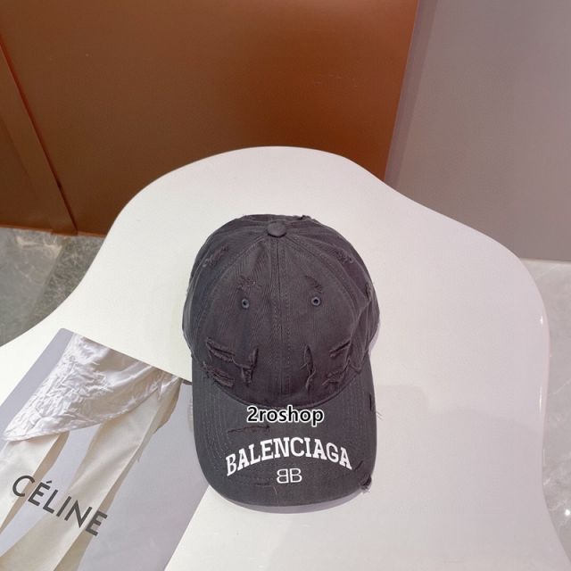 Balenciaga 모자