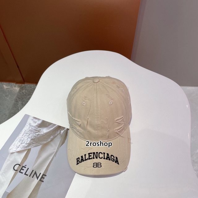 Balenciaga 모자