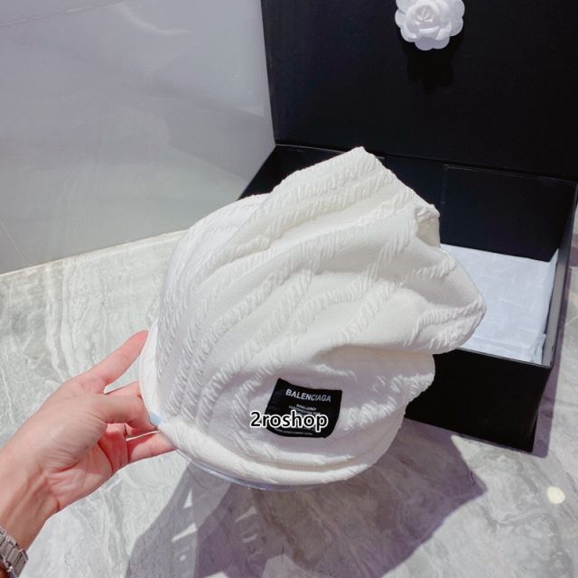 Balenciaga 모자