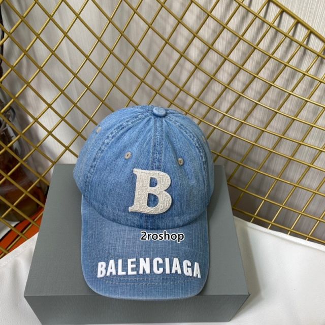 Balenciaga 모자