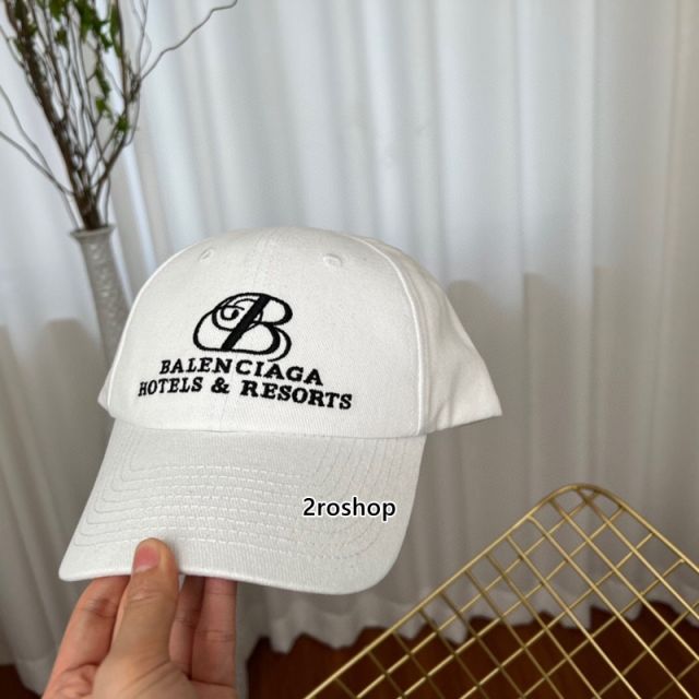 Balenciaga 모자