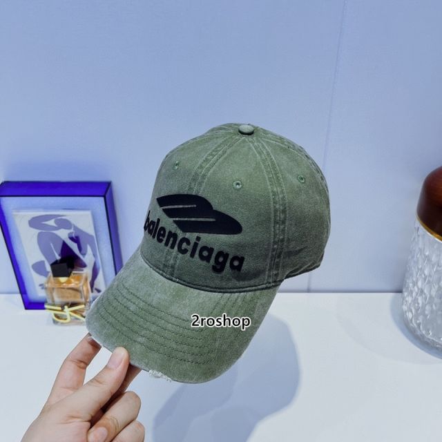 Balenciaga 모자