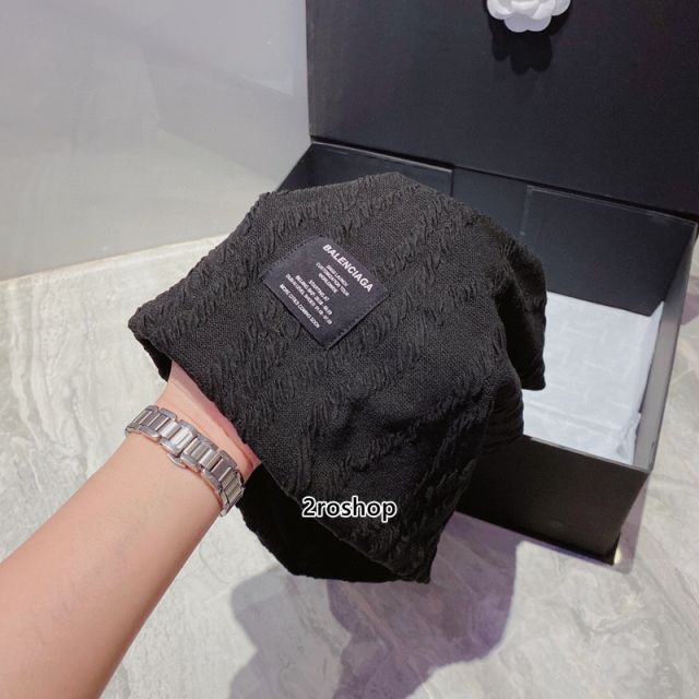 Balenciaga 모자