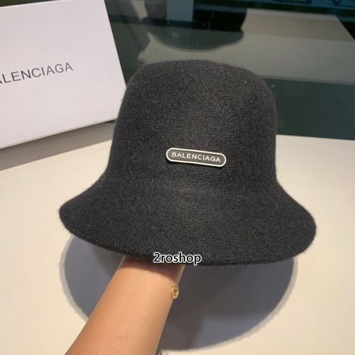 Balenciaga 모자